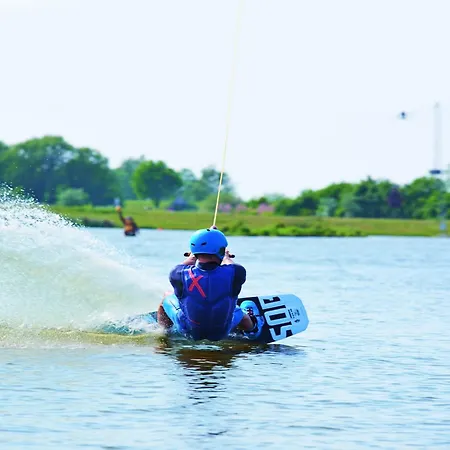 Im Freizeitpark Weissenhaeuser Apartman *